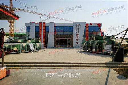 西郊教师公寓3室1厅1卫84㎡
